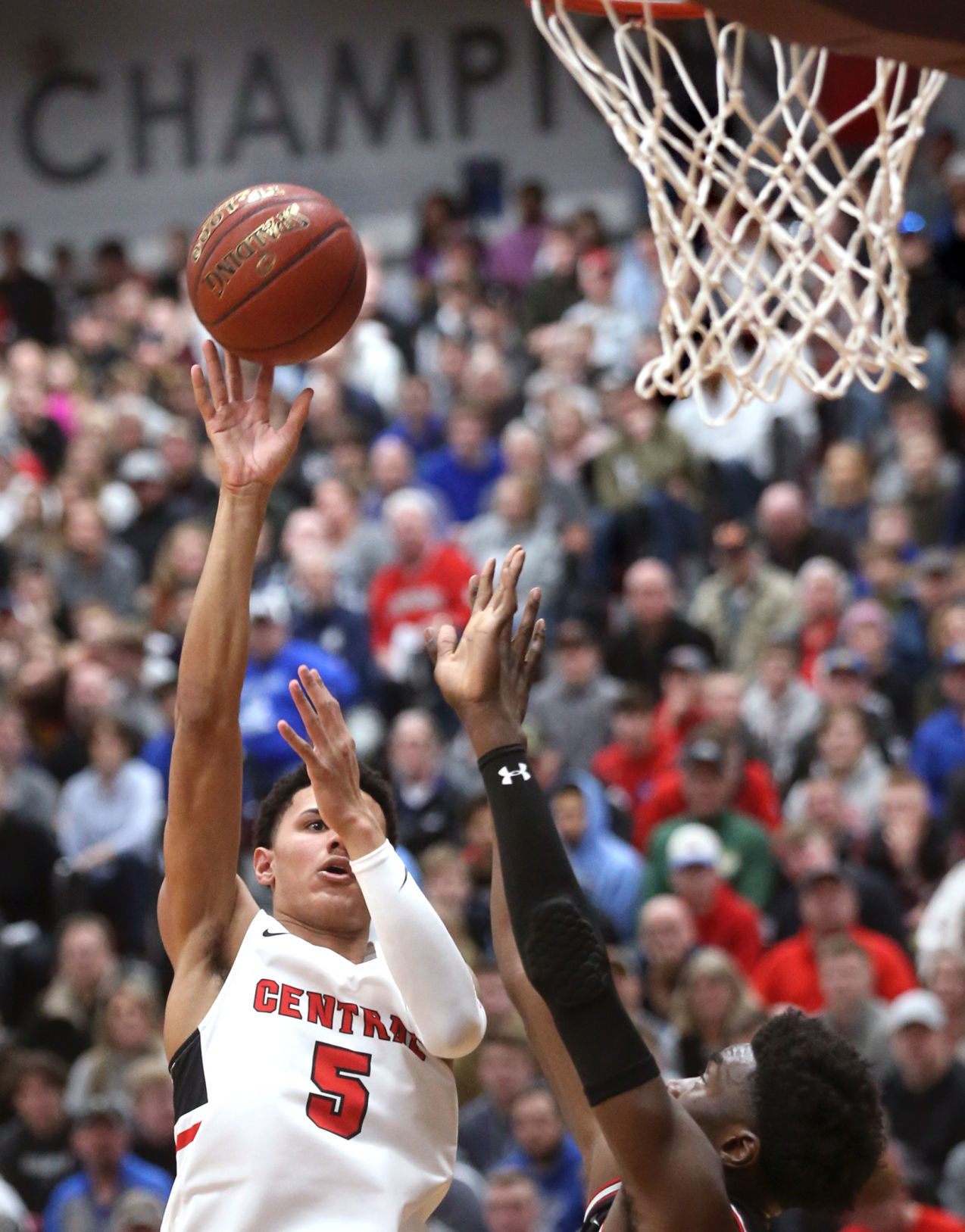February 1: Minnehaha vs. Central